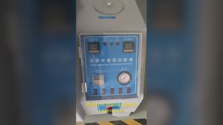 Tester odporności na korozję w komorze solnej.